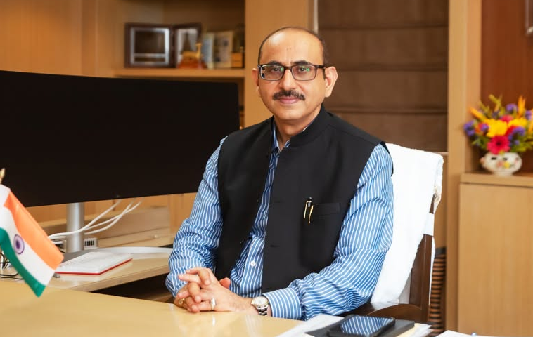 Rajesh Pandey takes over as Chairman, DVC